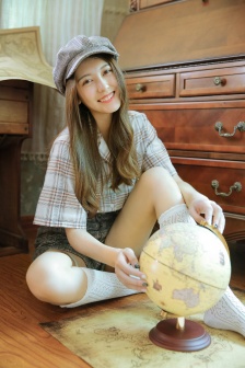 泰国晚上车展热舞